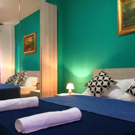 Mestre Venice City Apartment Bed & Breakfast 2*